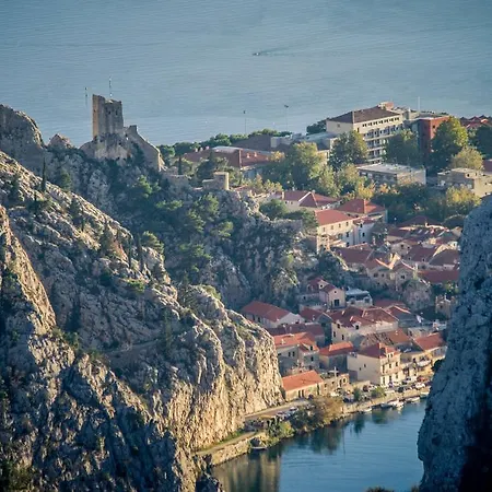 Dada * Omiš