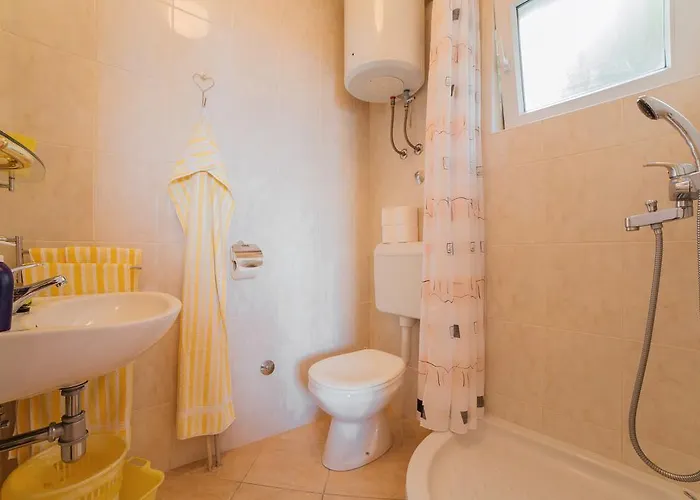 Dada Apartment
