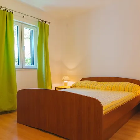 Dada * Omiš