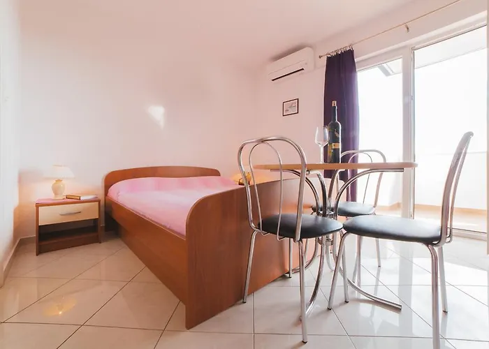 达达公寓 奥米什